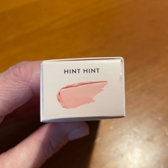 Fenty Beauty Pro Kiss’r Luscious Lip Balm - Picture 2 of 16